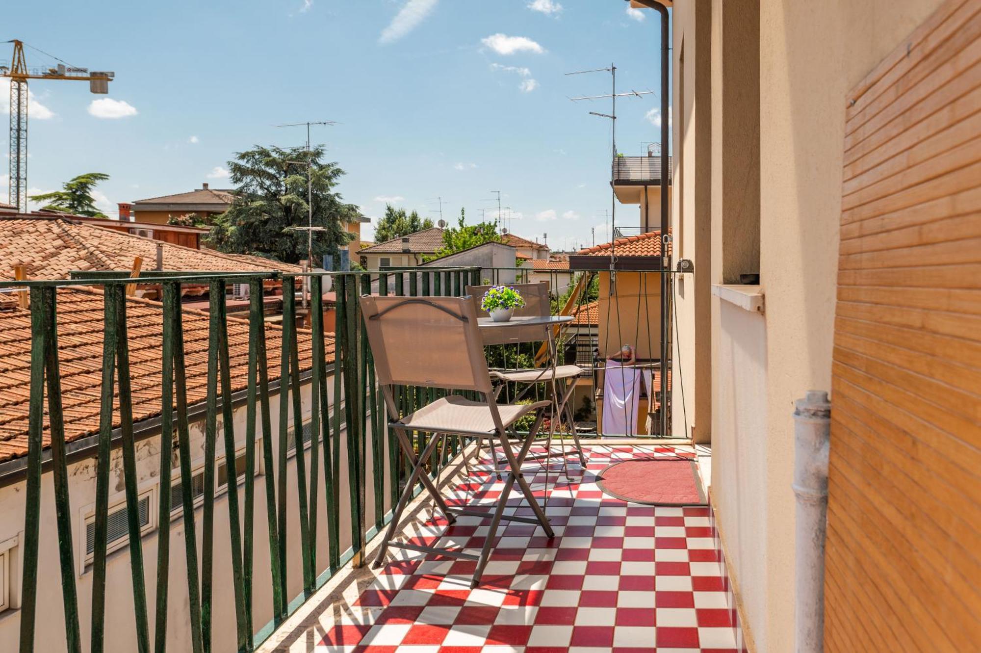 Appartamento Attico Vintage 10Min Da Arena Verona Exterior photo